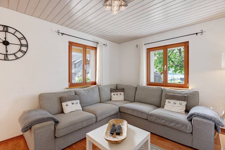 House with patio | Lake view — photo 2