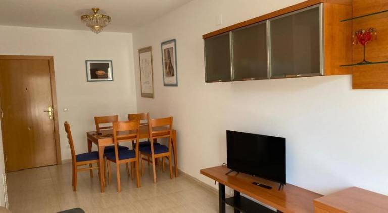 Rental apartment with patio — photo 2