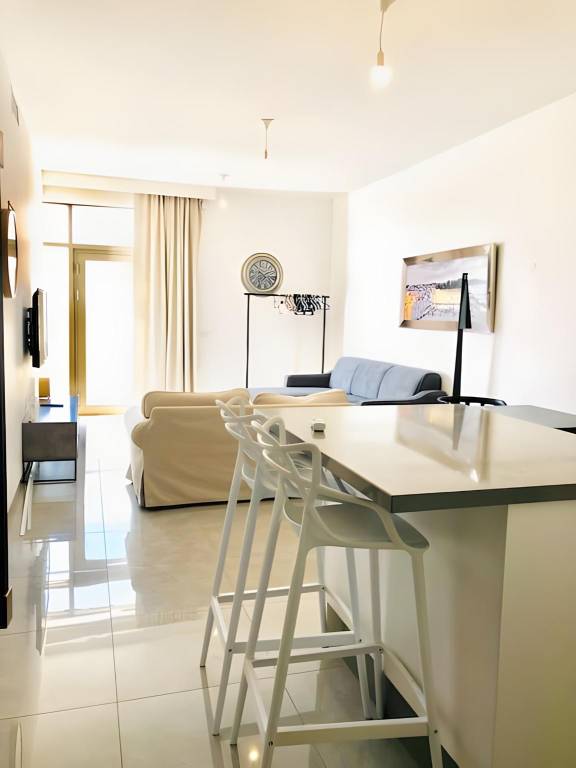 Mini Penthouse in city center free parking — photo 2