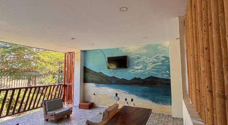 Charming lodge with grill, terrace & pool | Pet-friendly — photo 2