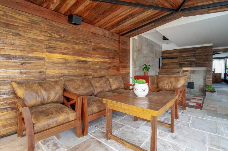 Private Luxury Home — photo 3