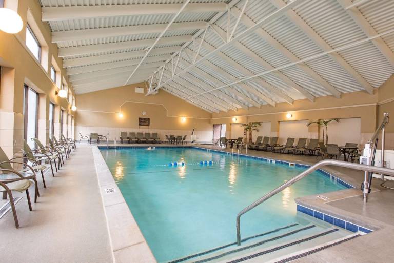 DoubleTree by Hilton Hotel Grand Rapids Airport — photo 2