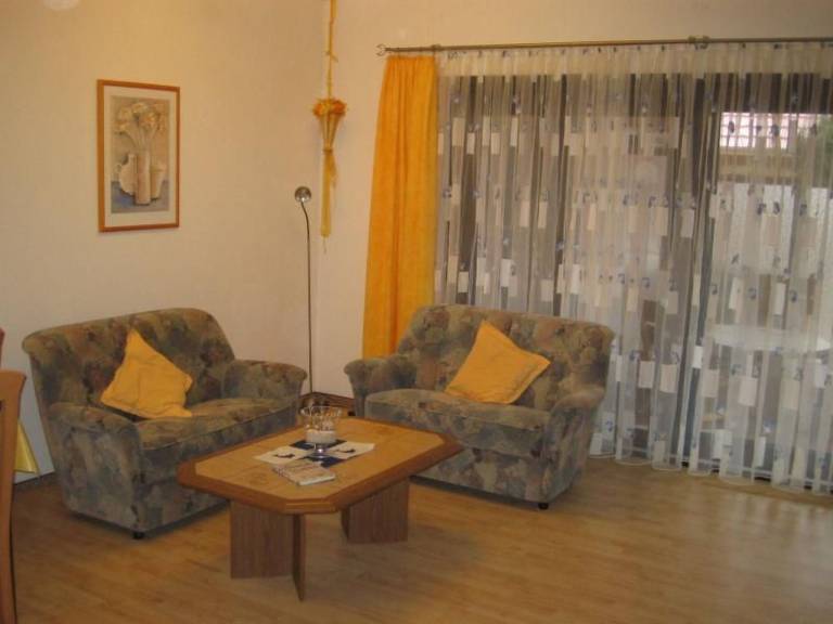 Holiday apartment with grill, pool & terrace — photo 4
