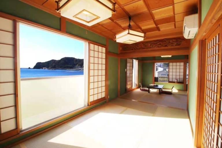 Cabin Uchiura