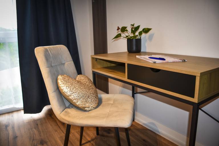Child-friendly holiday apartment with BBQ & garden | Mountain view | Perfect for remote work | Pets allowed — photo 3
