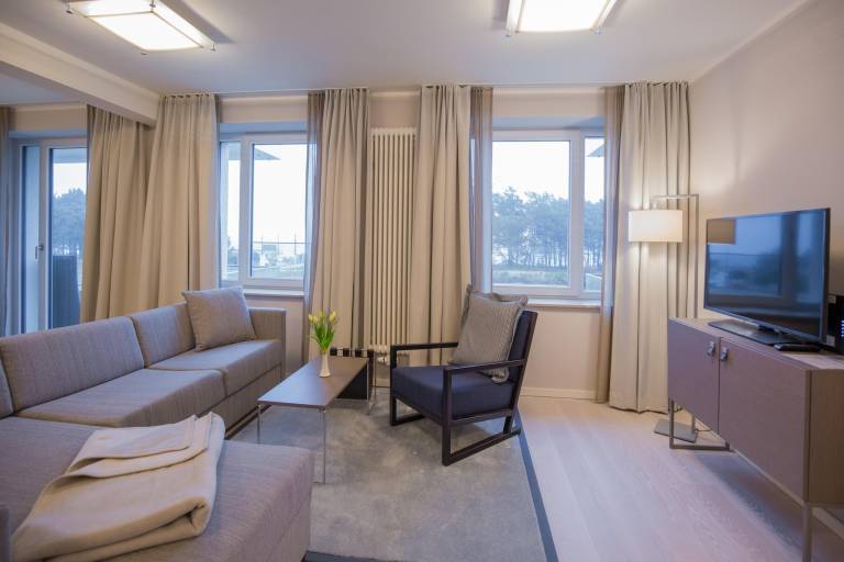 Apartment with terrace & yard — photo 4