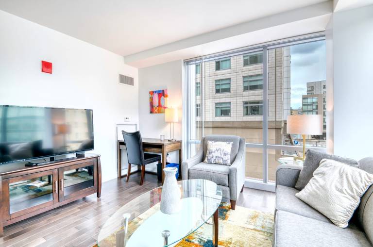 Family-oriented apartment with patio | Suitable for remote work | Dogs allowed — photo 5