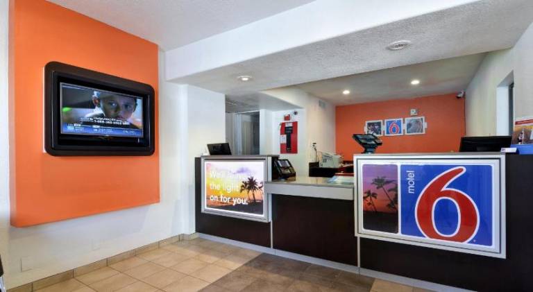 Motel 6 Big Bear Lake, CA — photo 5
