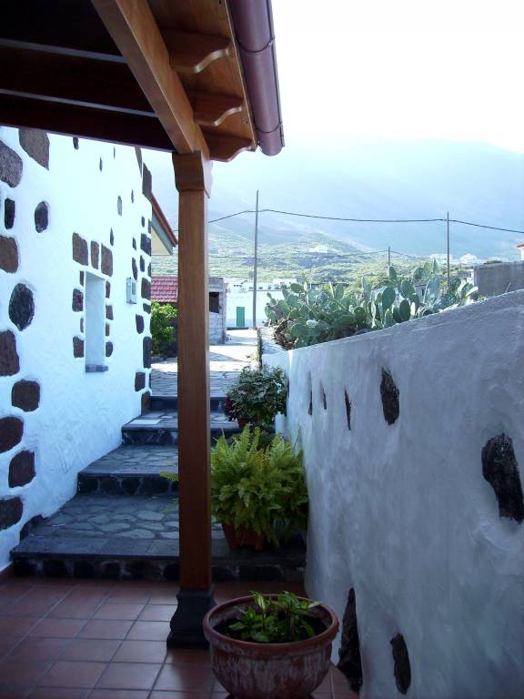 Dom  Frontera