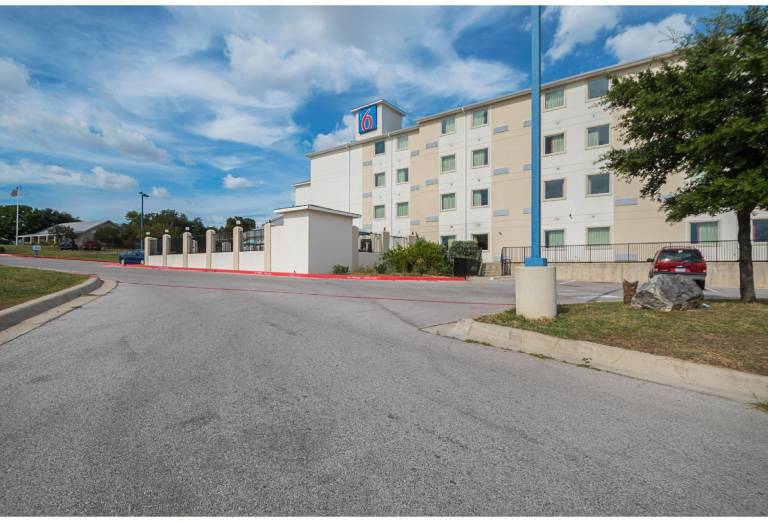 Motel 6 Marble Falls, TX in Burnet, TX