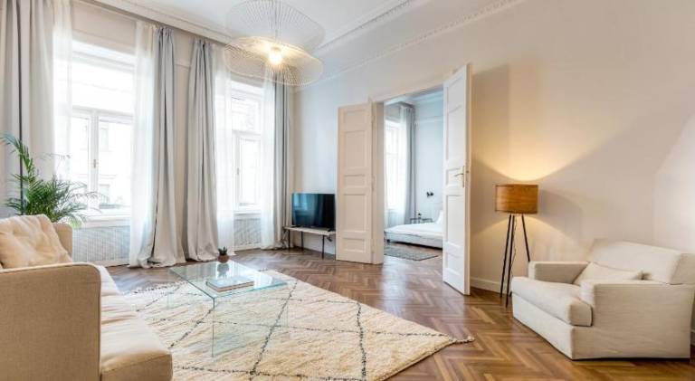 Apartment | Near St. Stephen's Basilica — photo 2