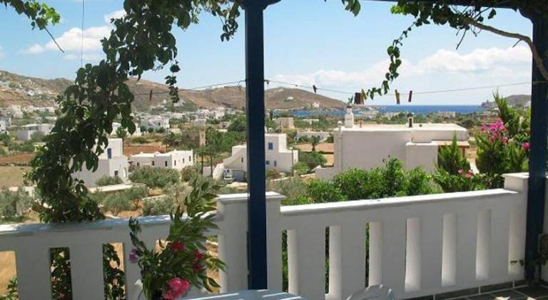 Rental apartment with BBQ, terrace & garden — photo 3