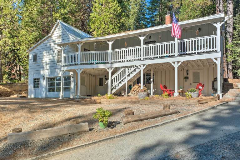 Cabin Pinecrest