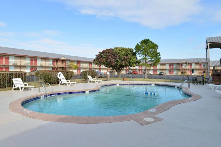 Guest Inn - Ardmore OK — photo 2