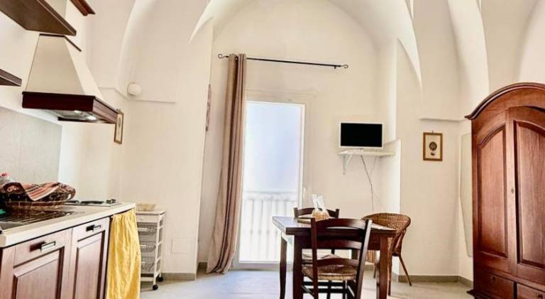 Rental apartment with patio — photo 2