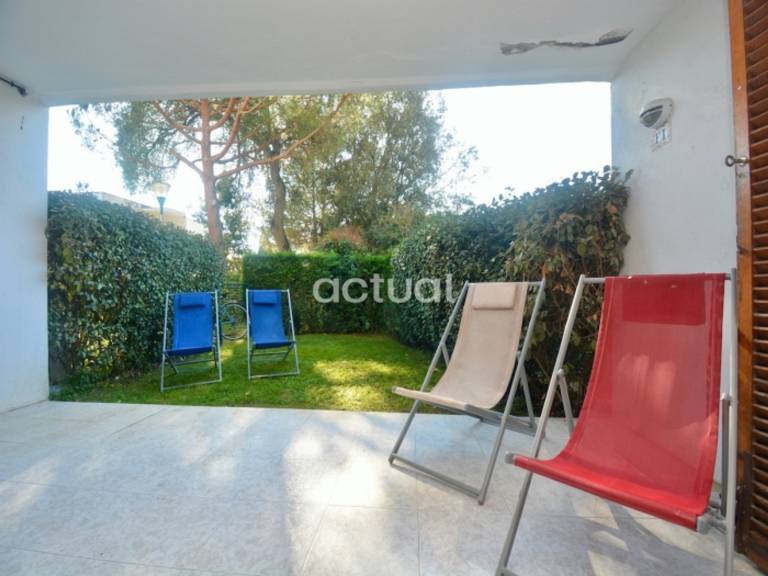 Rental apartment with yard & pool | Close to the beach | Pets allowed — photo 3
