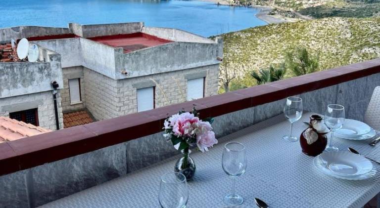 Holiday apartment with pool — photo 4
