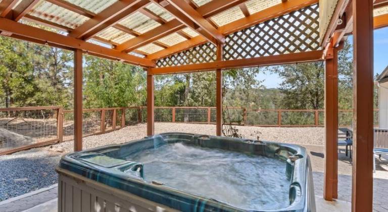 Rental apartment with jacuzzi — photo 4