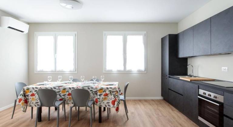 Rental apartment with 2 rooms for 6 persons — photo 2