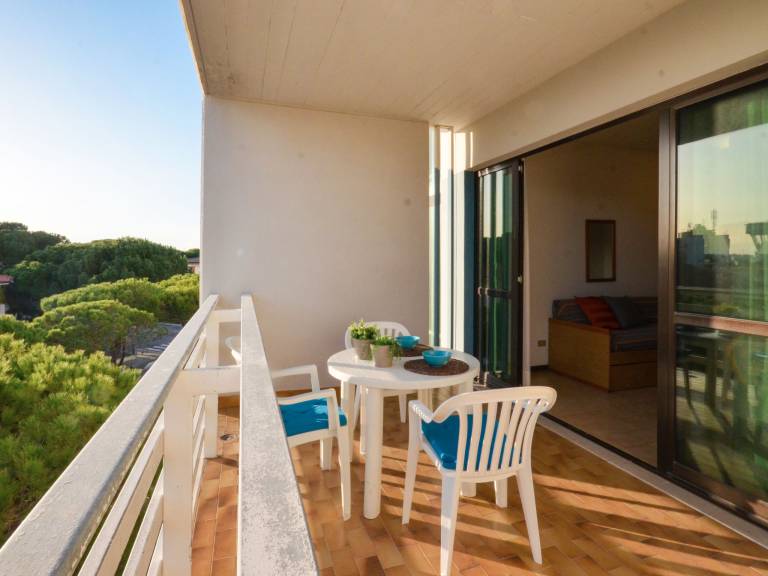 Beautiful holiday apartment with terrace & pool | Close to the beach | Pet-friendly — photo 3