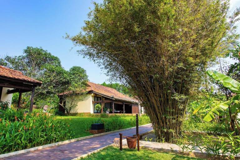 Resort  Cửa Dương