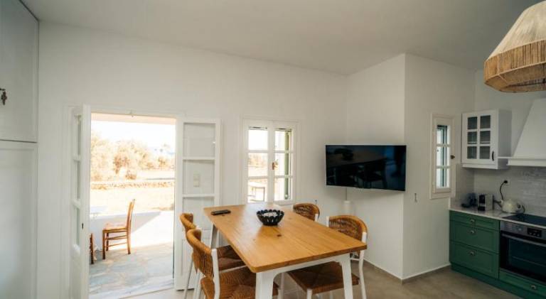 Rental apartment with garden & patio — photo 4