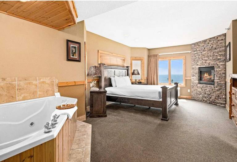 Apartment  Two Harbors