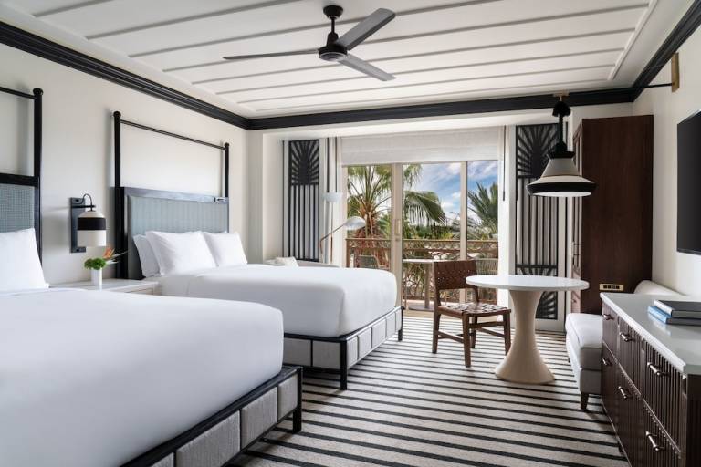 Resort  Seven Mile Beach