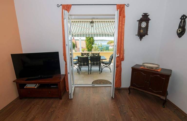 Three bedroom house with terrace and sea view Barbat, Rab (K-22420) — photo 3