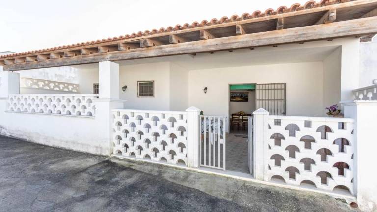 Family-oriented beautiful villa with BBQ & yard | Garden view | Dogs allowed — photo 2