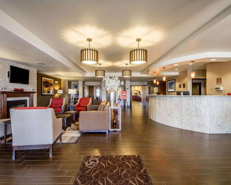 Comfort Suites Redding - Shasta Lake — photo 2