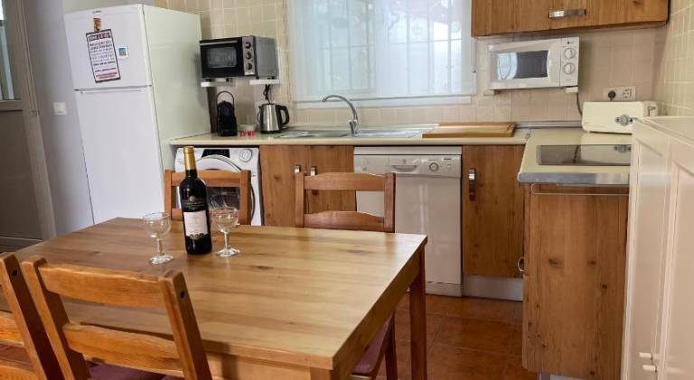 Fully equipped charming holiday apartment with patio | Pets allowed — photo 4