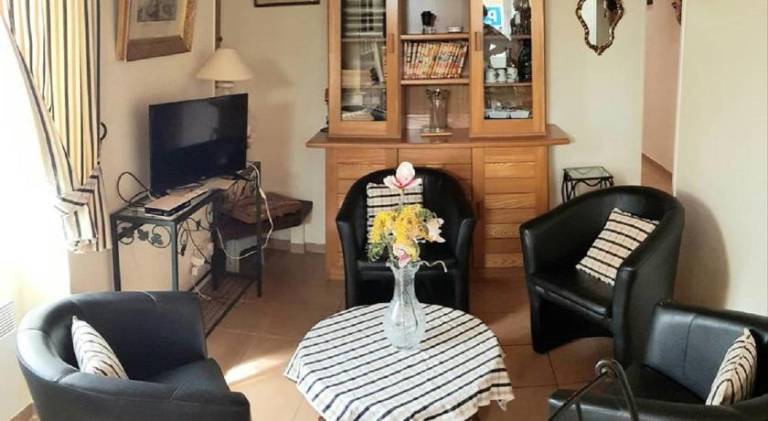 Nice holiday apartment | Pet-friendly in Saintes