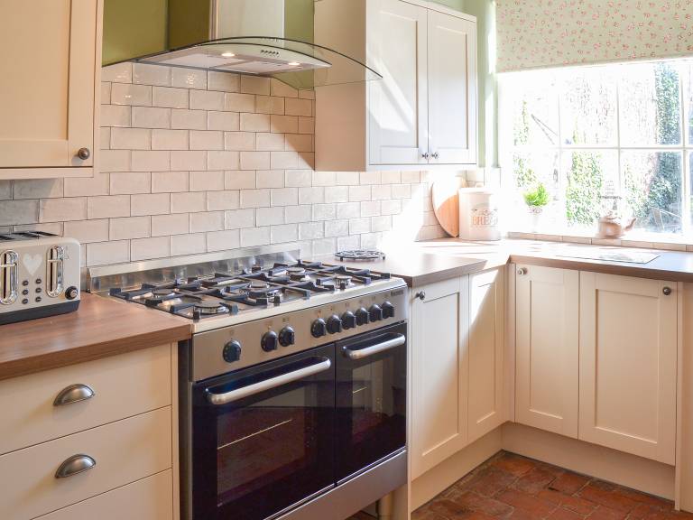 Nell's Cottage — photo 5
