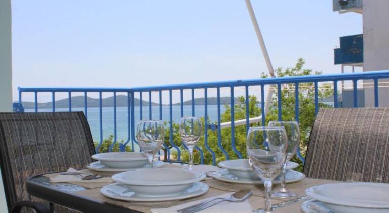 Rental apartment with patio | Close to the beach | Suitable for remote work | Pets allowed in Kavala