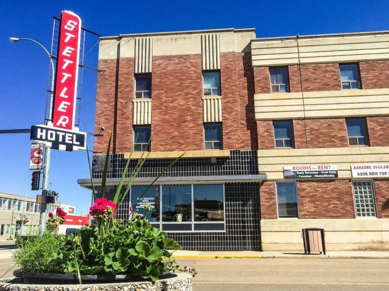 Stettler Hotel in Stettler, AB