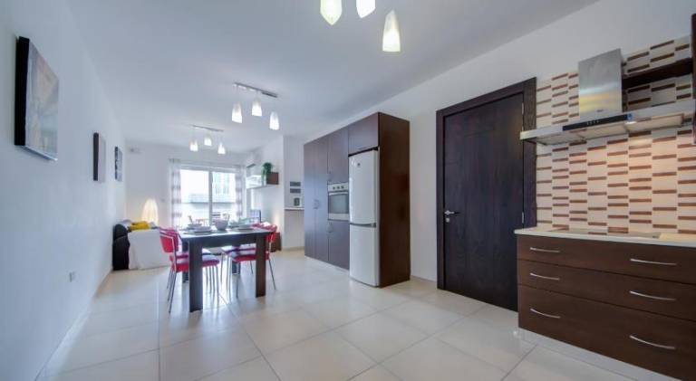 Apartment with 2 rooms for 6 persons — photo 4