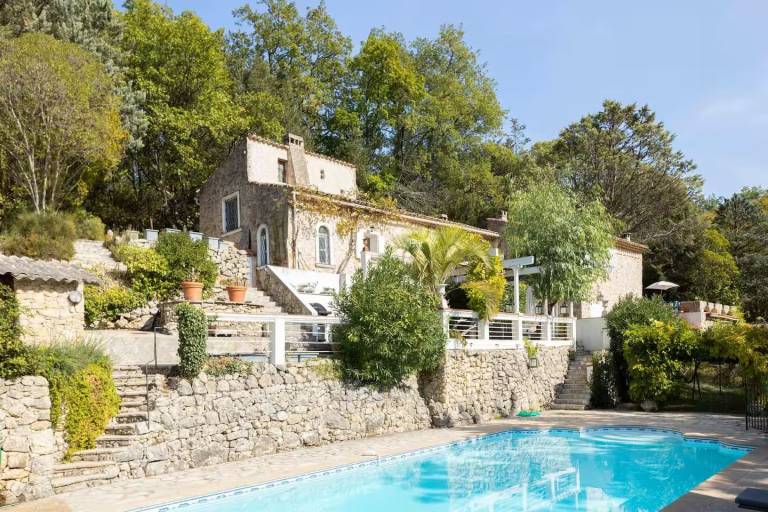 Children-friendly charming vacation home with private pool, BBQ & yard | Good for workation | Pets are welcome — photo 3