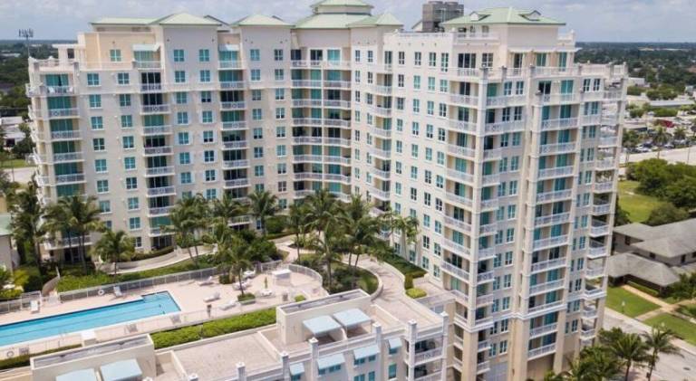 1 BR King- Rooftop Pool close to beach Casa Costa — photo 4
