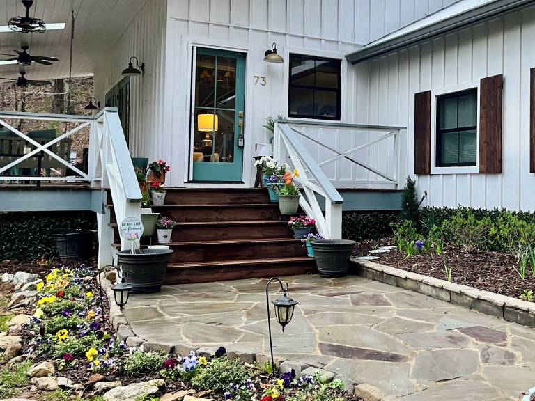 Cabin Dillard
