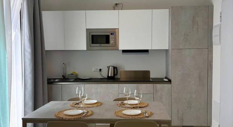 Apartment with terrace — photo 5