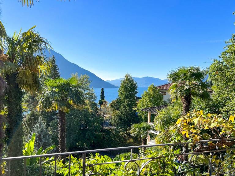 House with yard & pool | Sea view — photo 4