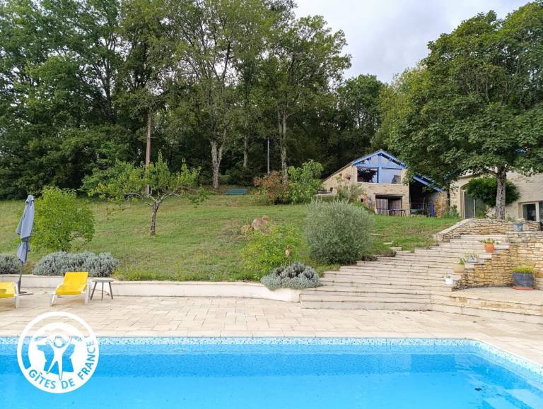 Gite with garden, BBQ & terrace in Cahors