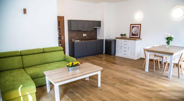 Lovely rental apartment with terrace, pool & sauna | Pets allowed — photo 2