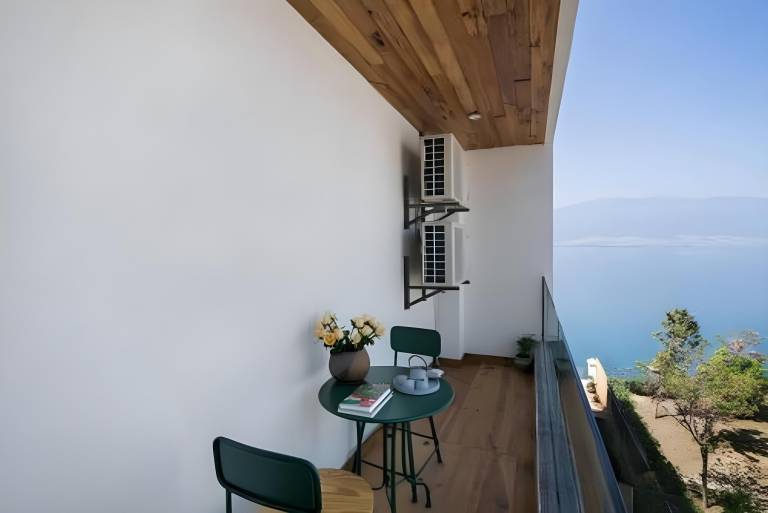 Fully equipped villa with pool, sauna & hot tub | Water view | Perfect for remote work | Pets are welcome — photo 5