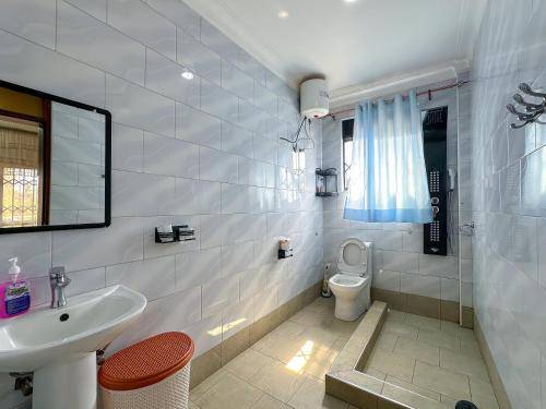 Serviced apartment with terrace & garden — photo 5