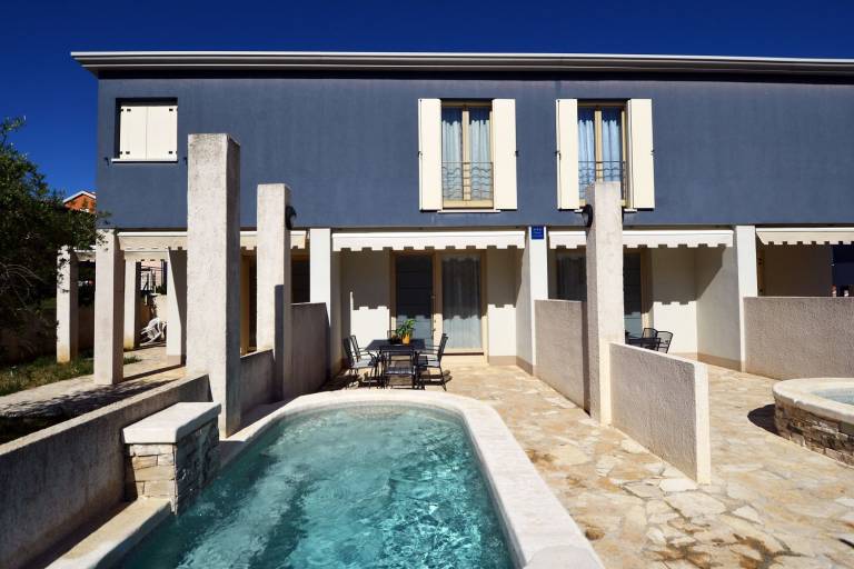 Beautiful villa 400 meters to beach with 2 pools — photo 2