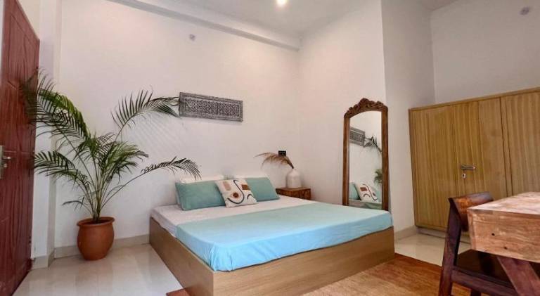 Prithvi Hotel - Aesthetic Rooms With Netflix — photo 3