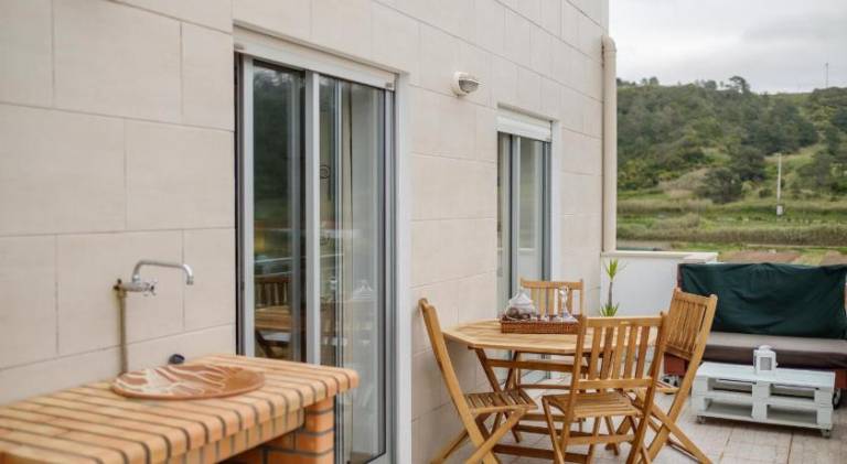 Rental apartment with terrace & barbeque — photo 3