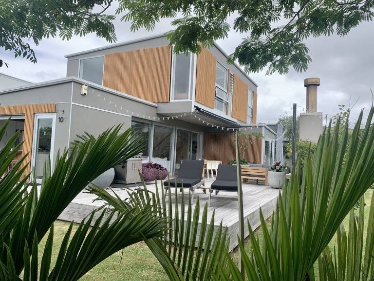 House  Whitianga
